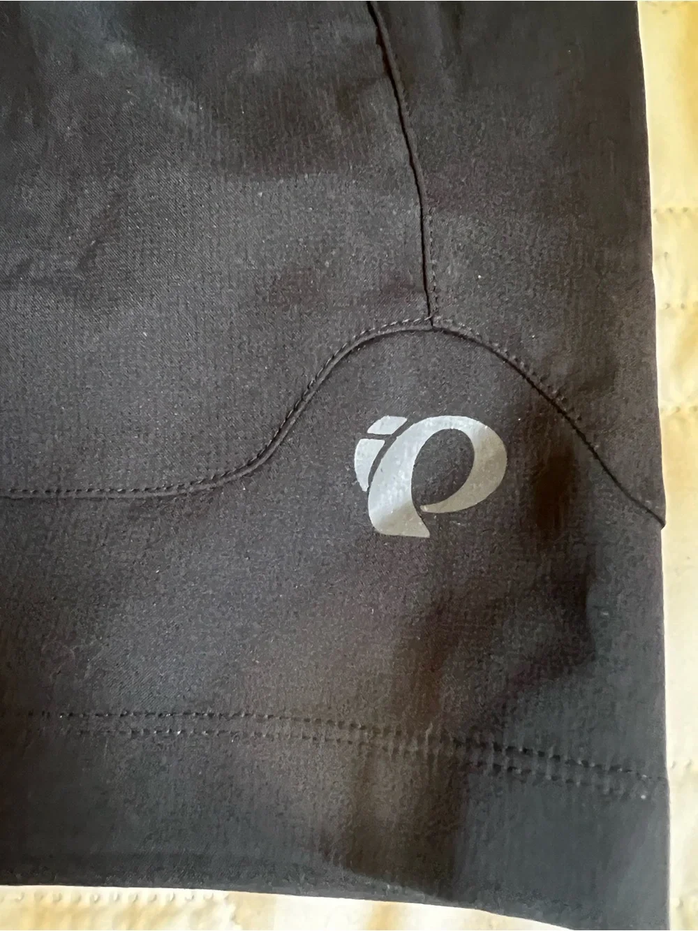 Pearl Izumi Black Women's Athletic Zip-Pocket Shorts